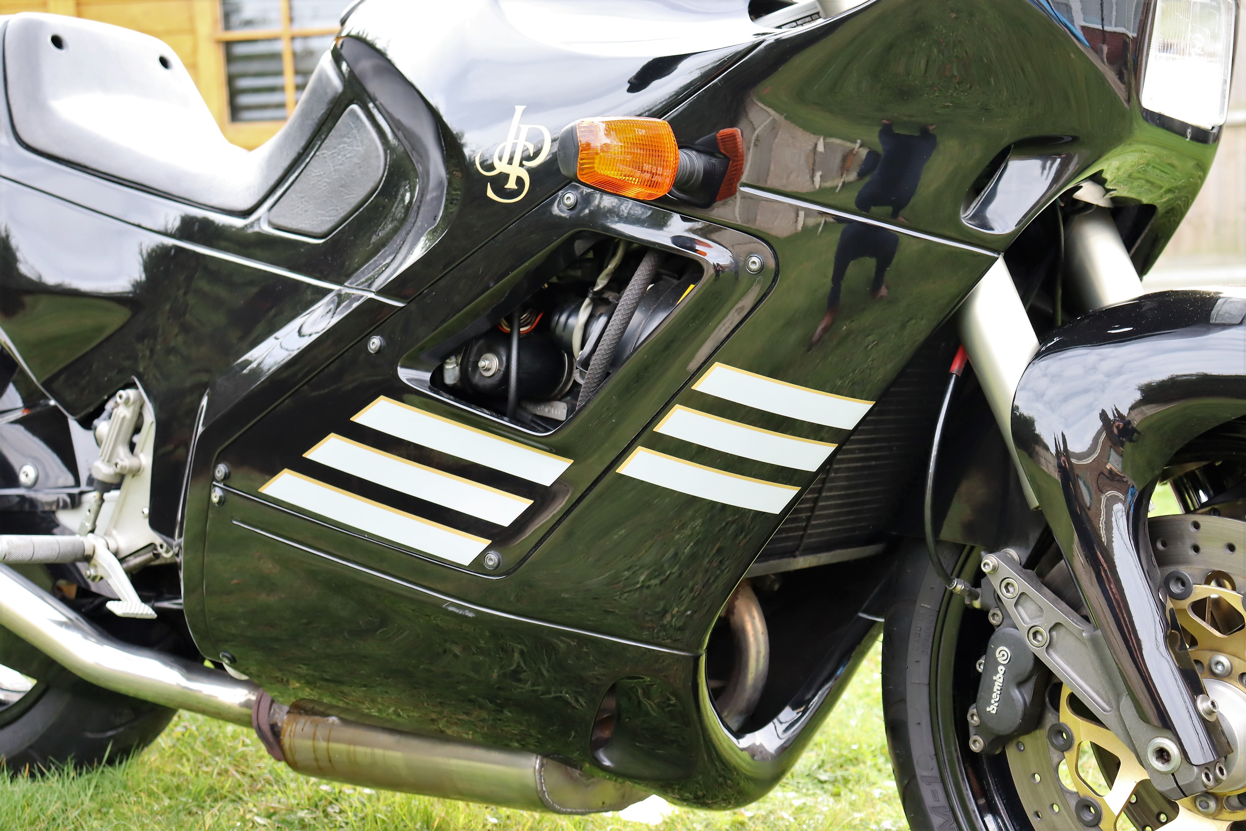 Lot 336 1990 Norton F1