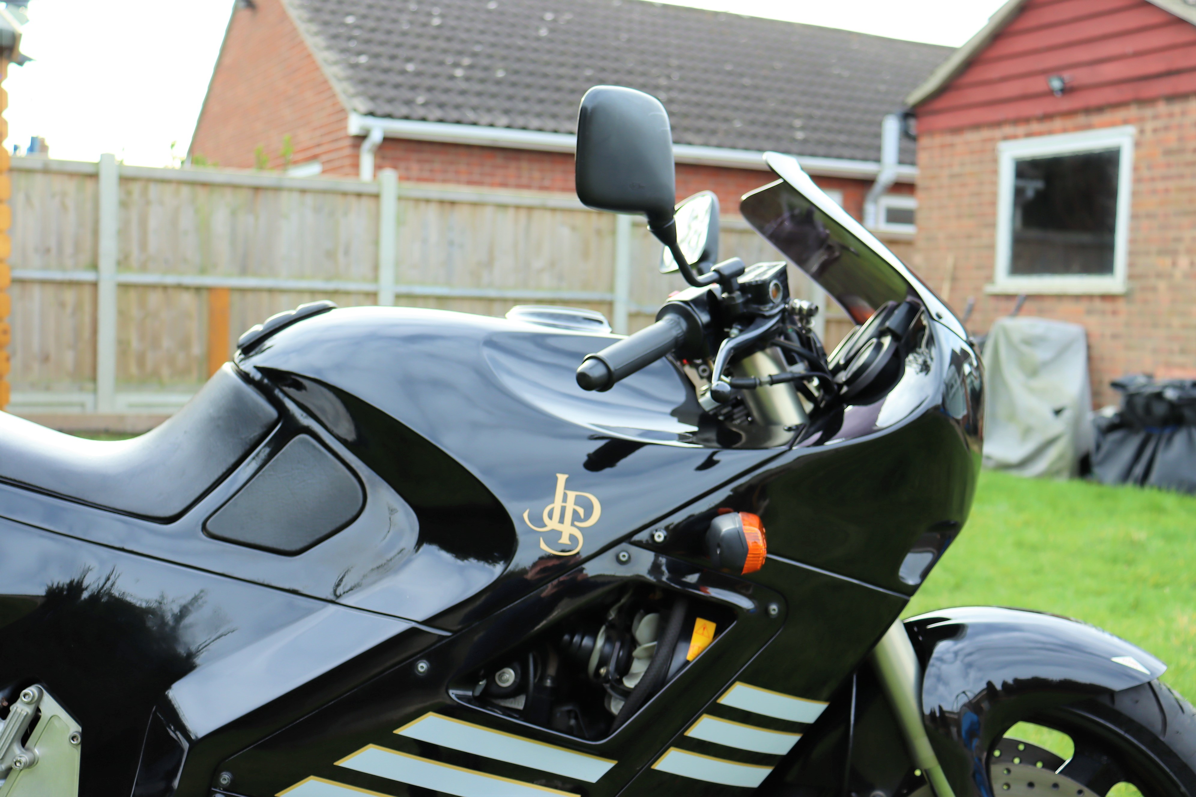 Lot 336 1990 Norton F1