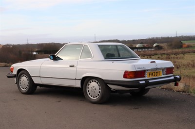 Lot 91 - 1989 Mercedes-Benz 560 SL