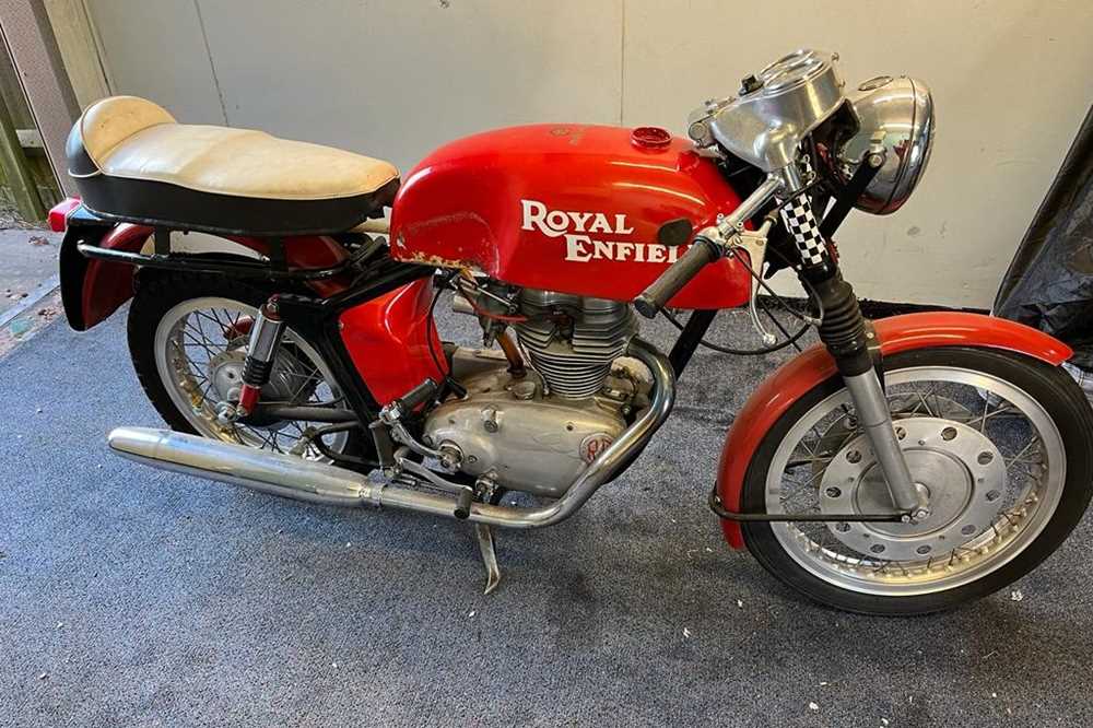 Lot 301 - 1963 Royal Enfield 250