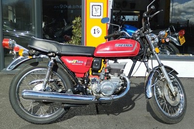 Lot 347 - 1975 Suzuki GT185M