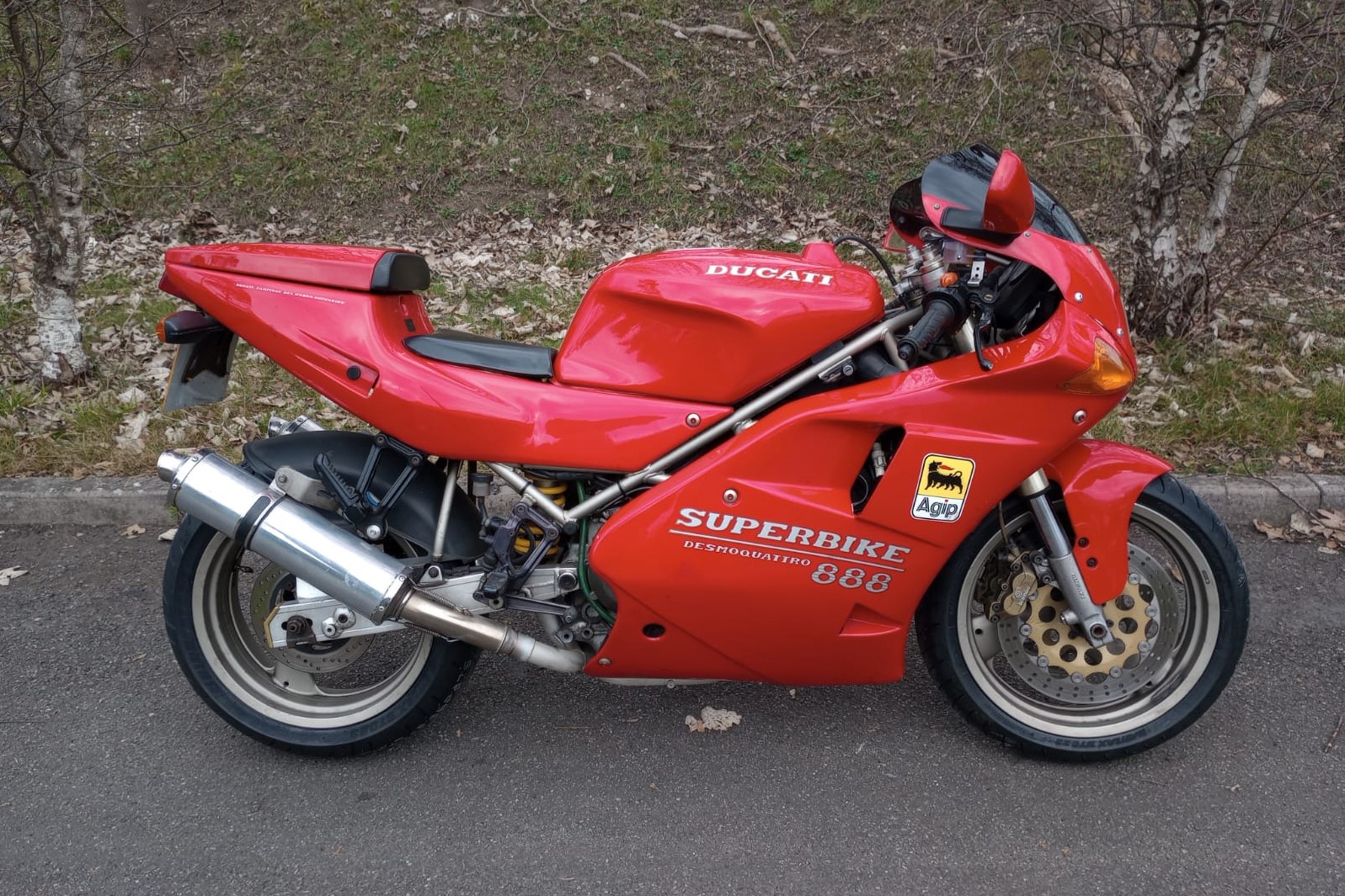 Lot 297 - 1994 Ducati 888 Strada