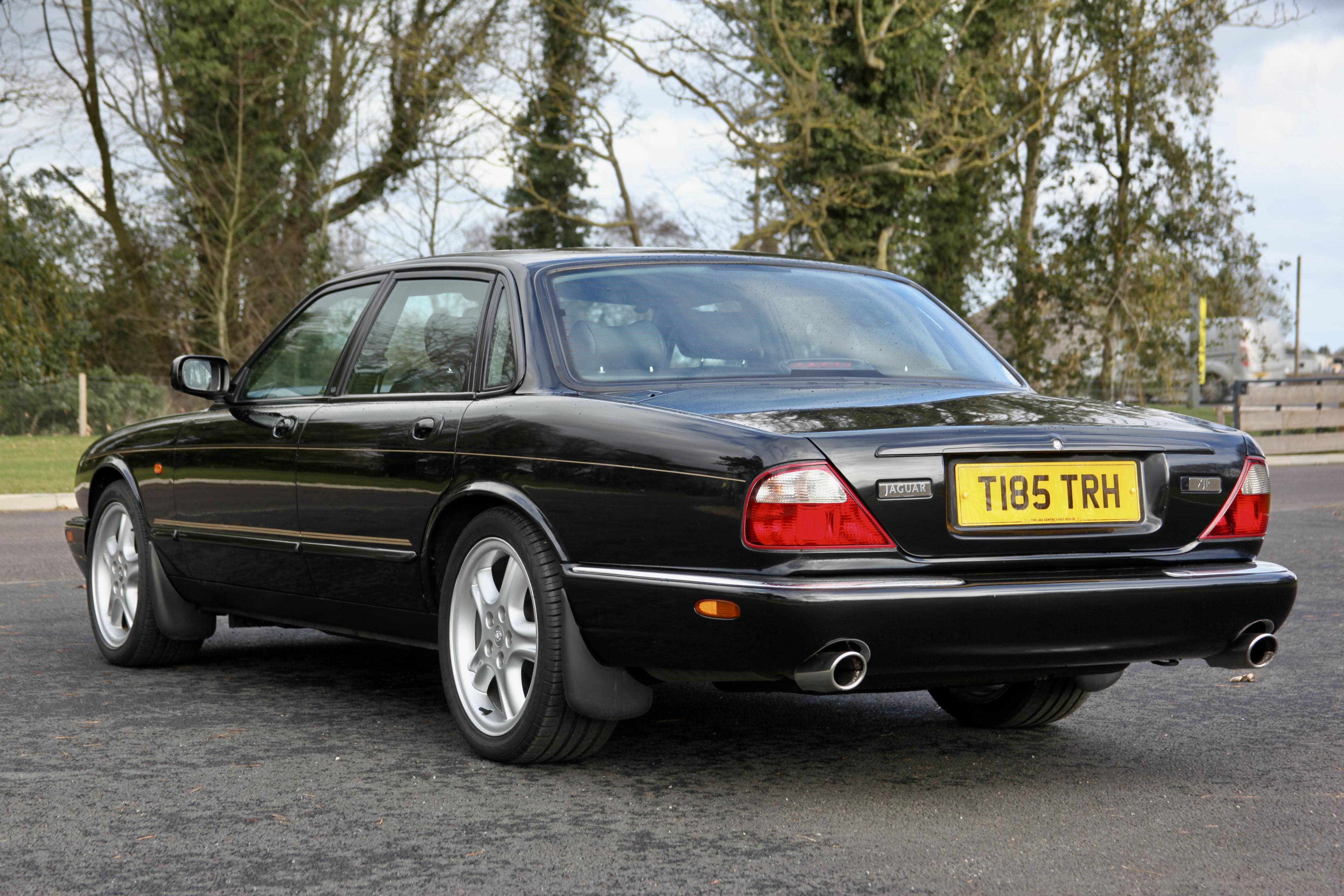 1999 Jaguar XJR V8 Supercharged