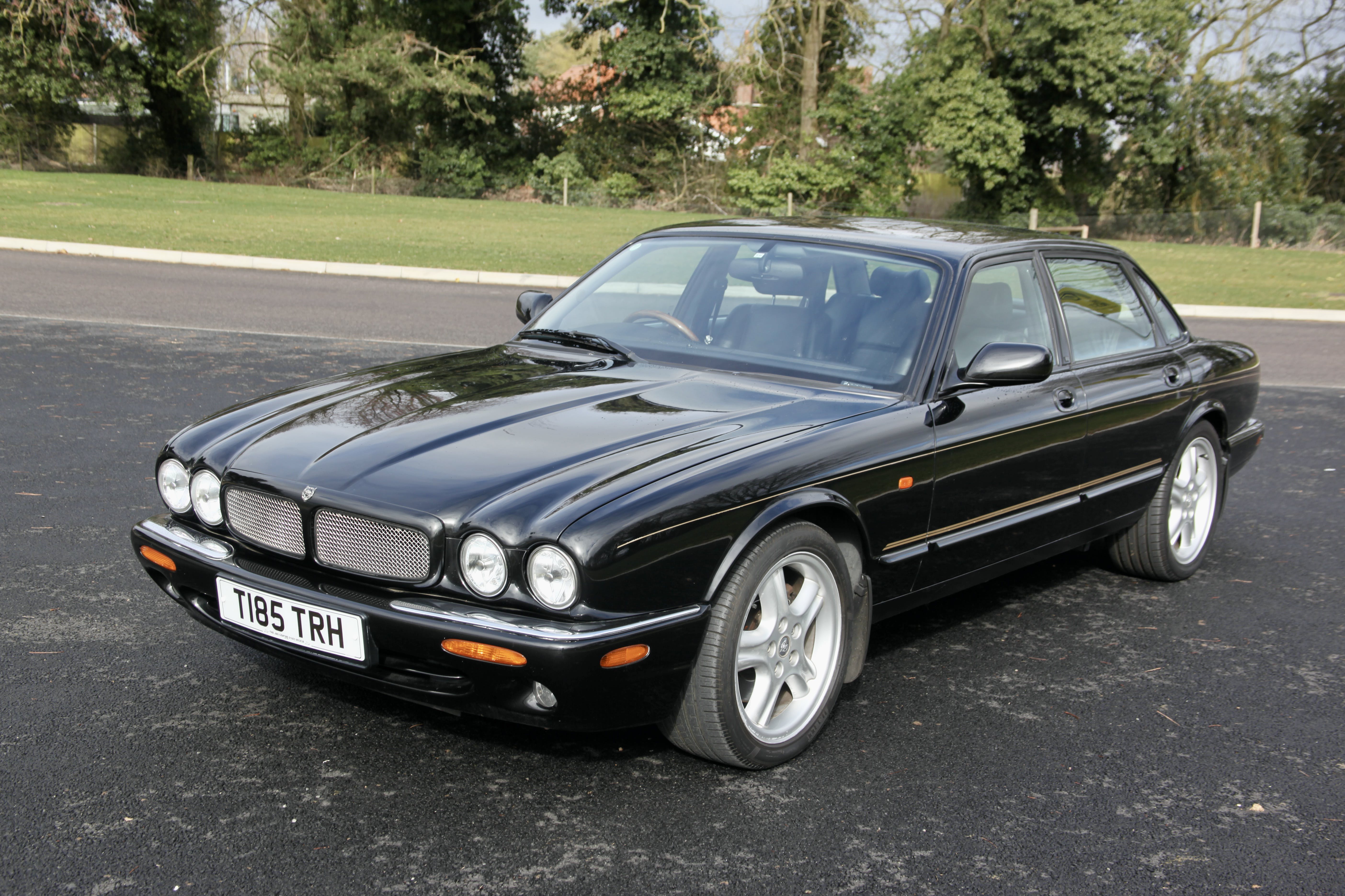 1999 Jaguar XJR V8 Supercharged