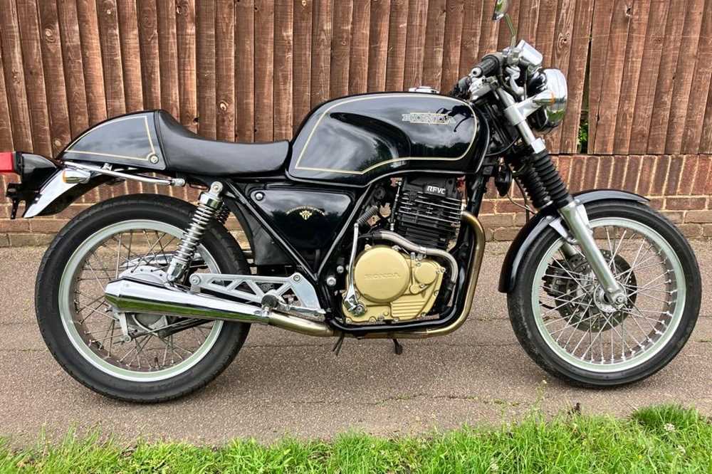 Lot 218 - c.1992 Honda GB500TT