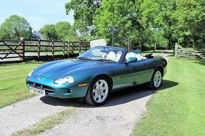 Lot 47 - 1997 Jaguar XK8 Convertible