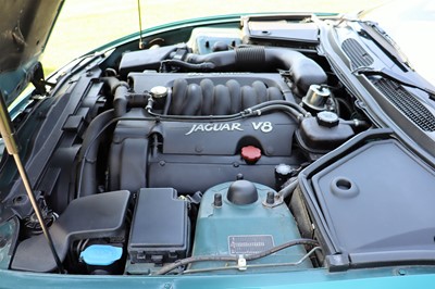 Lot 47 - 1997 Jaguar XK8 Convertible