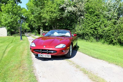 Lot 5 - 1999 Jaguar XK8 Convertible