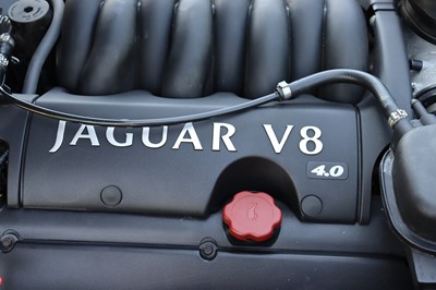 Lot 5 - 1999 Jaguar XK8 Convertible