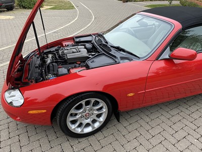 Lot 71 - 1999 Jaguar XKR Convertible