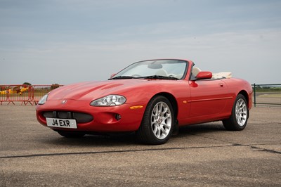 Lot 71 - 1999 Jaguar XKR Convertible