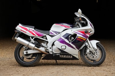 Lot 185 - 1995 Yamaha FZR600