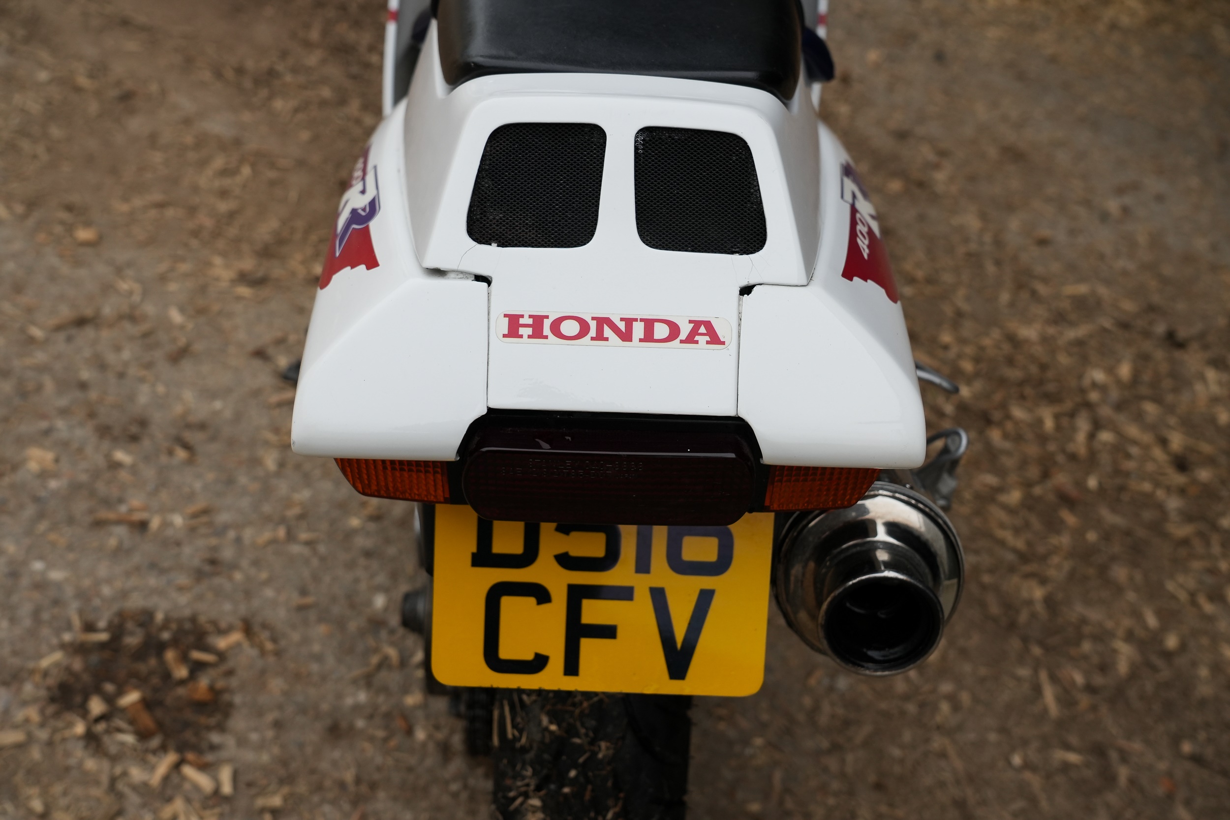 Honda CB 650 C BJ 1982 - feu arrière A2297 Honda CB 650 C BJ 1982 - feu arrière A2297