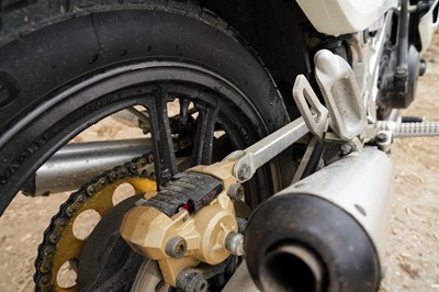 Lot 197 - 1983 Suzuki RG250WD