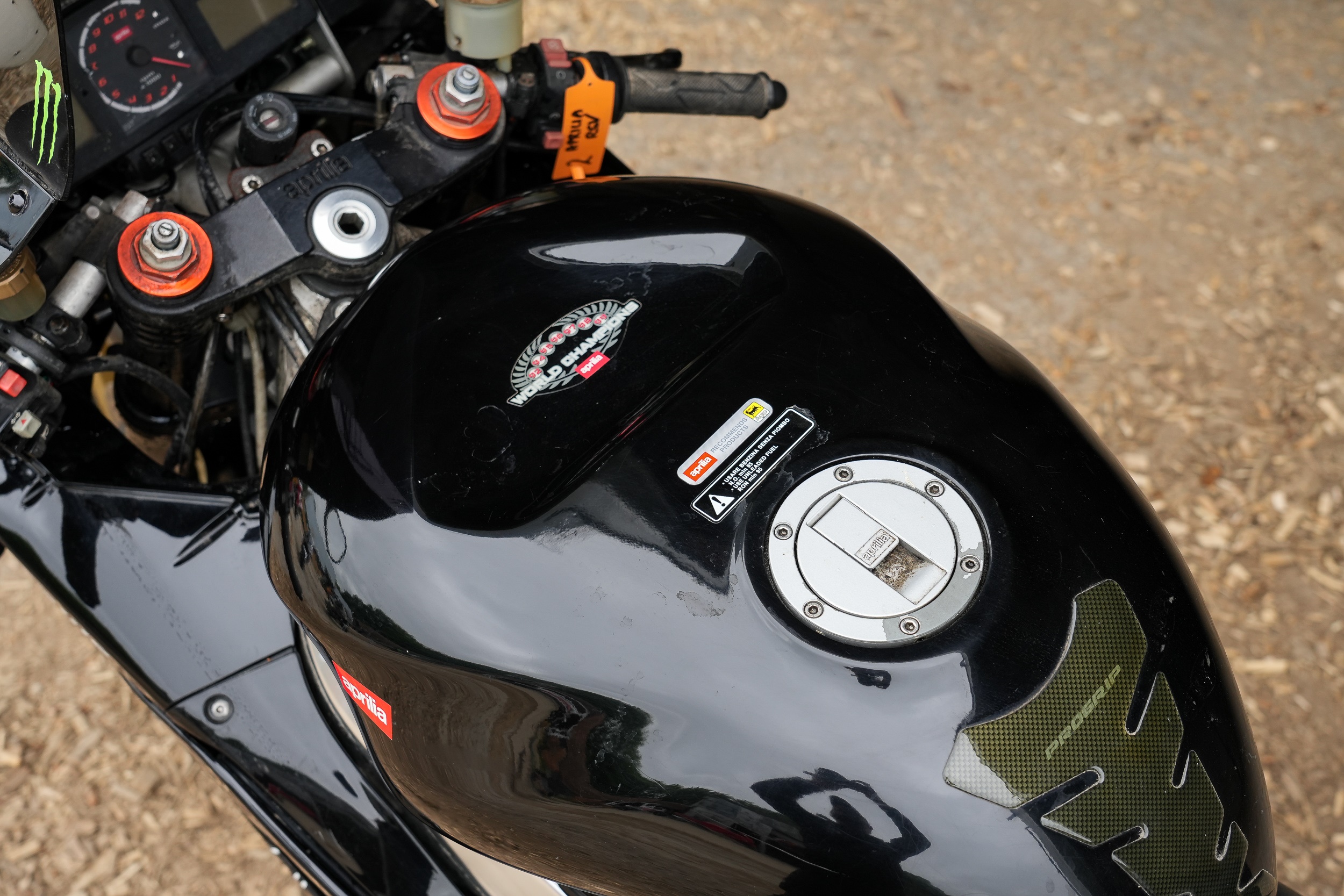 Aprilia RSV Mille 1000 Radlager & Dichtungen Vorne 2000