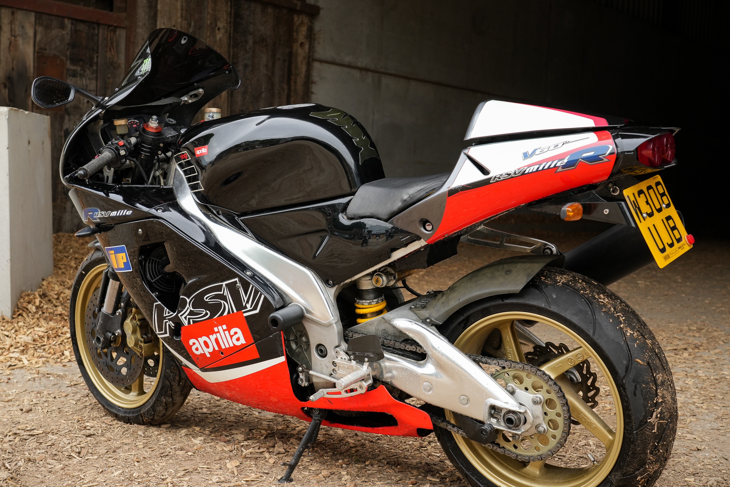 Aprila Rsc Lot 172 - 2000 Aprilia RSV Mille