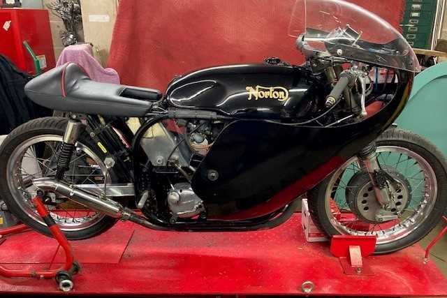 Lot 262 - 1962 Norton 650SS Race Bike