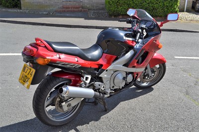 Lot 150 - 2000 Kawasaki ZZR600