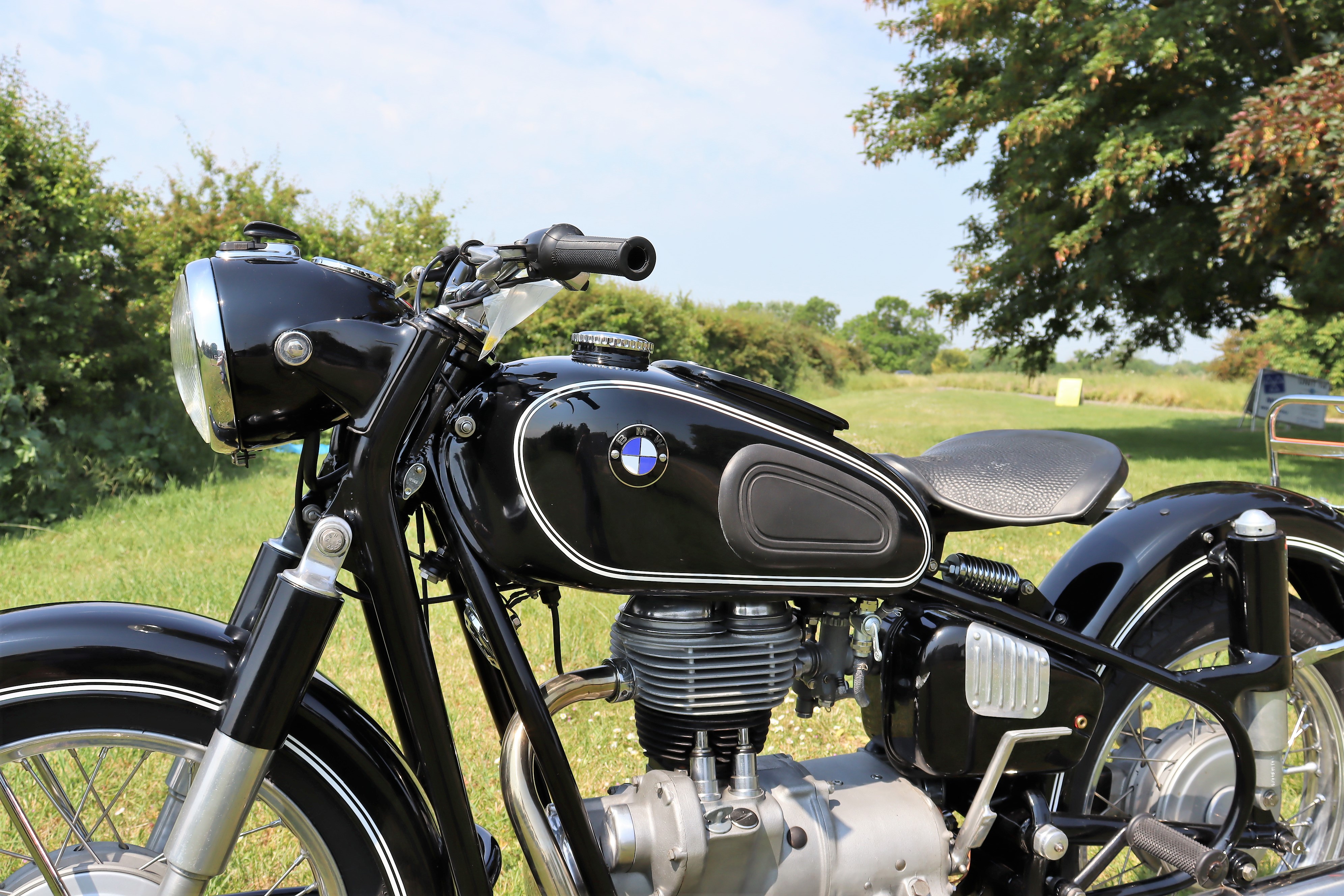 Lot 257 - 1964 BMW R27