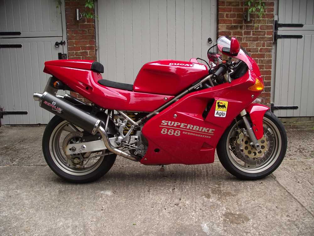 Lot 205 - 1994 Ducati 888