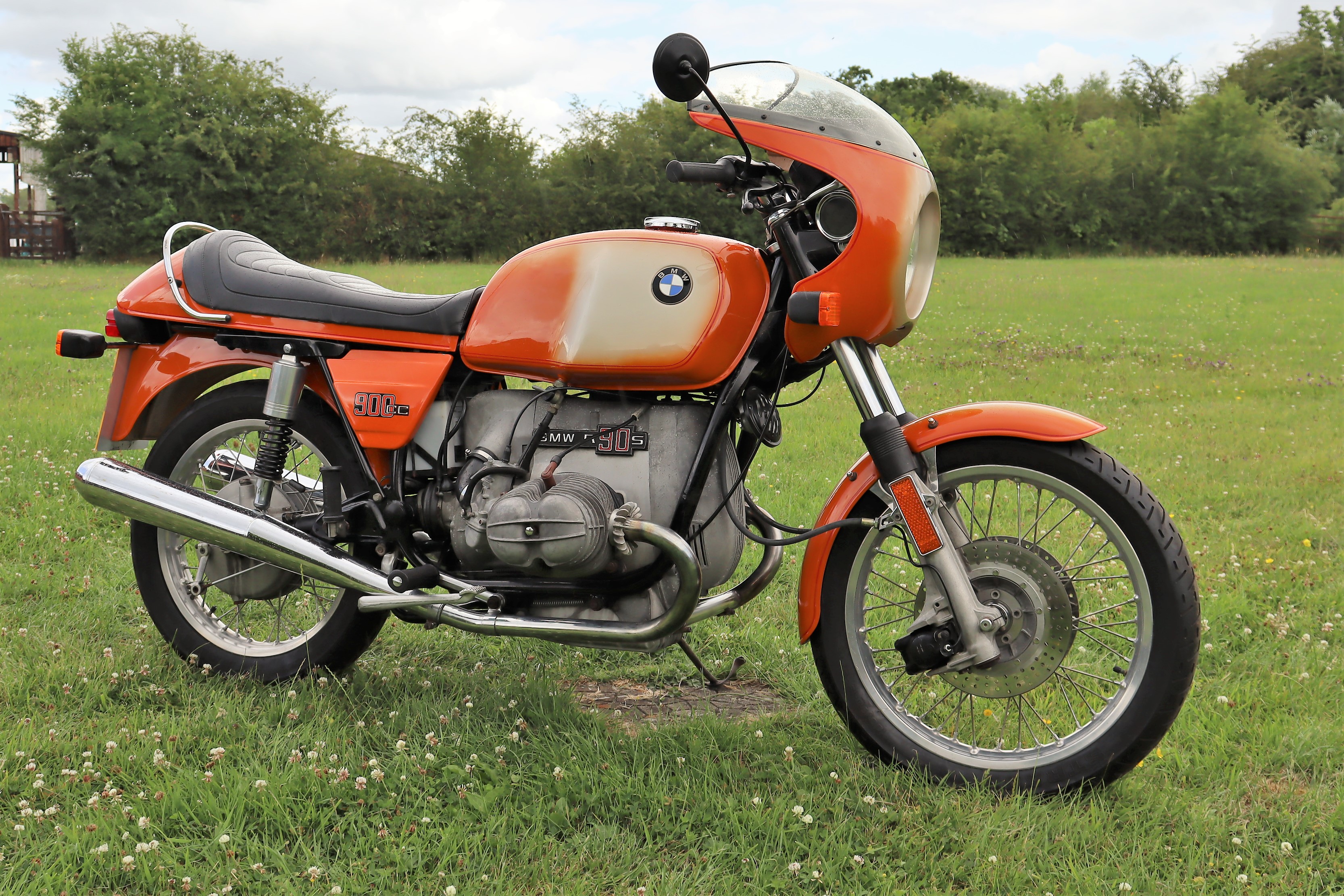 Lot 123 - 1975 BMW R90S
