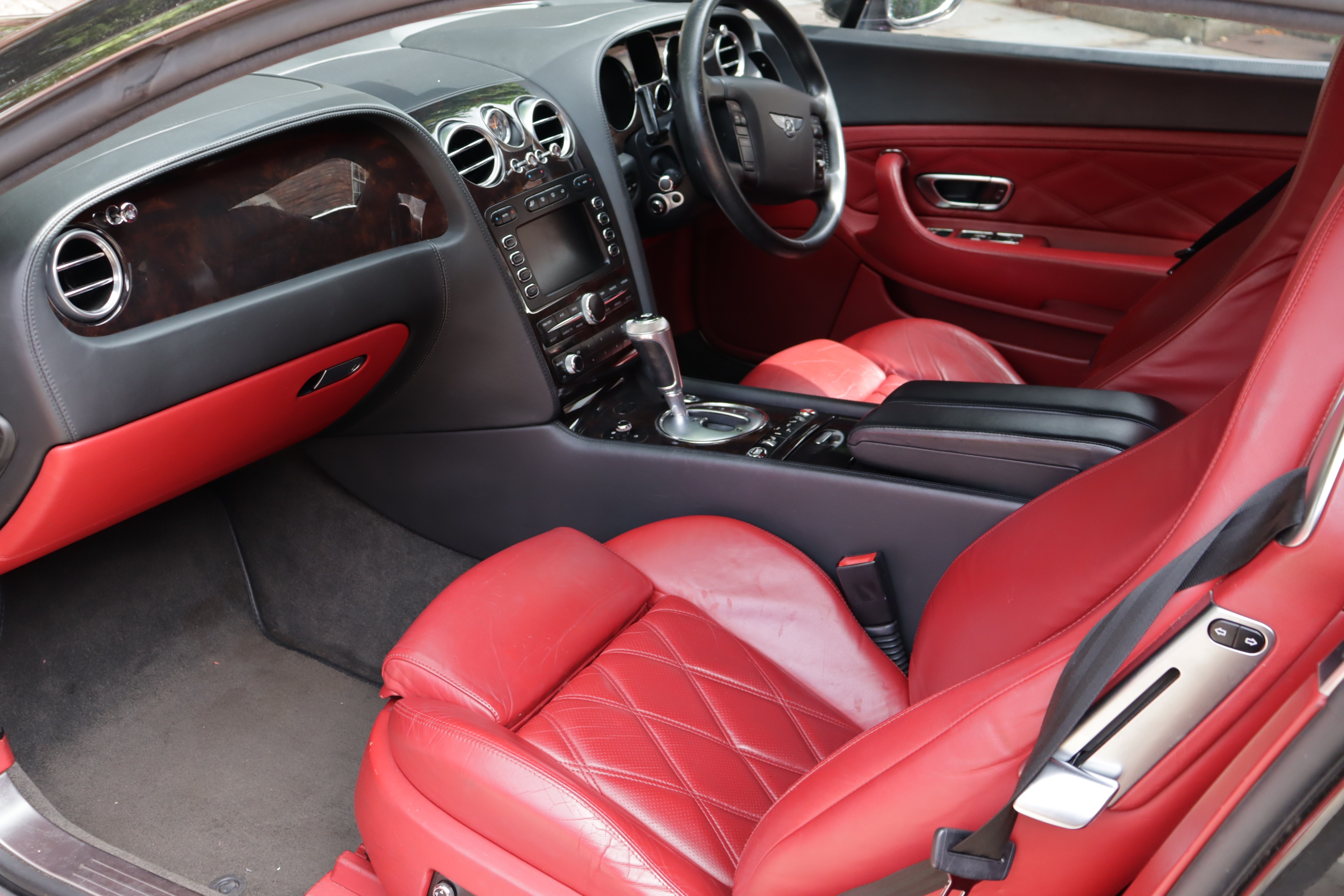 Lot 18 - 2005 Bentley Continental GT Mulliner