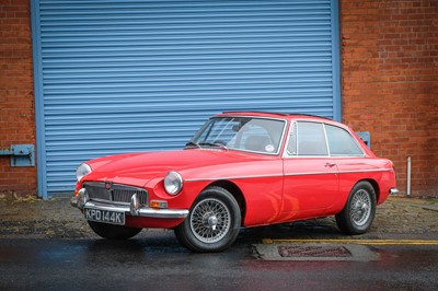 Lot 26 - 1972 MG B GT