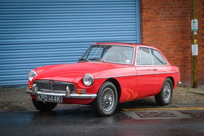 Lot 26 - 1972 MG B GT