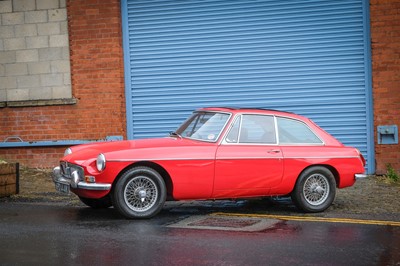 Lot 26 - 1972 MG B GT