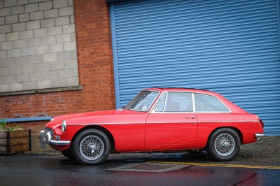 Lot 26 - 1972 MG B GT