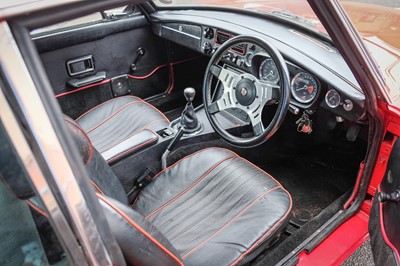 Lot 26 - 1972 MG B GT