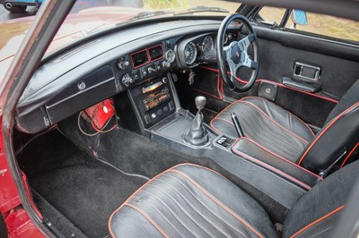 Lot 26 - 1972 MG B GT