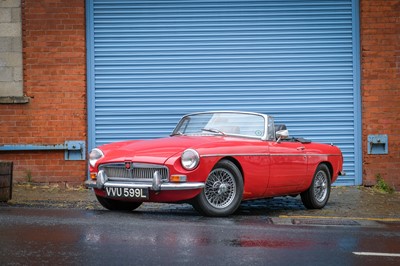 Lot 127 - 1972 MG B Roadster