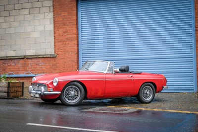 Lot 127 - 1972 MG B Roadster