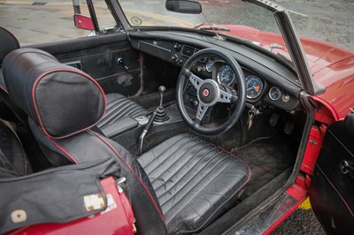 Lot 127 - 1972 MG B Roadster