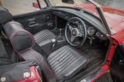 Lot 127 - 1972 MG B Roadster