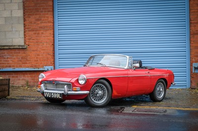 Lot 127 - 1972 MG B Roadster