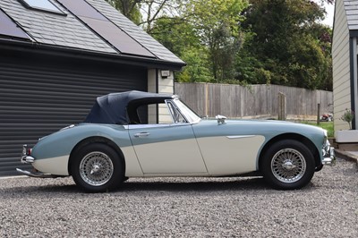 Lot 21 - 1964 Austin-Healey 3000 MkIII