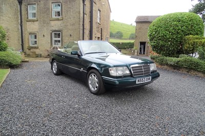 Lot 77 - 1995 Mercedes-Benz E320 Cabriolet