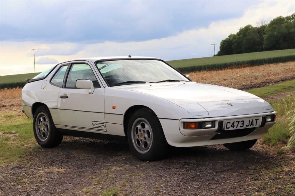 Lot 13 - 1986 Porsche 924 S