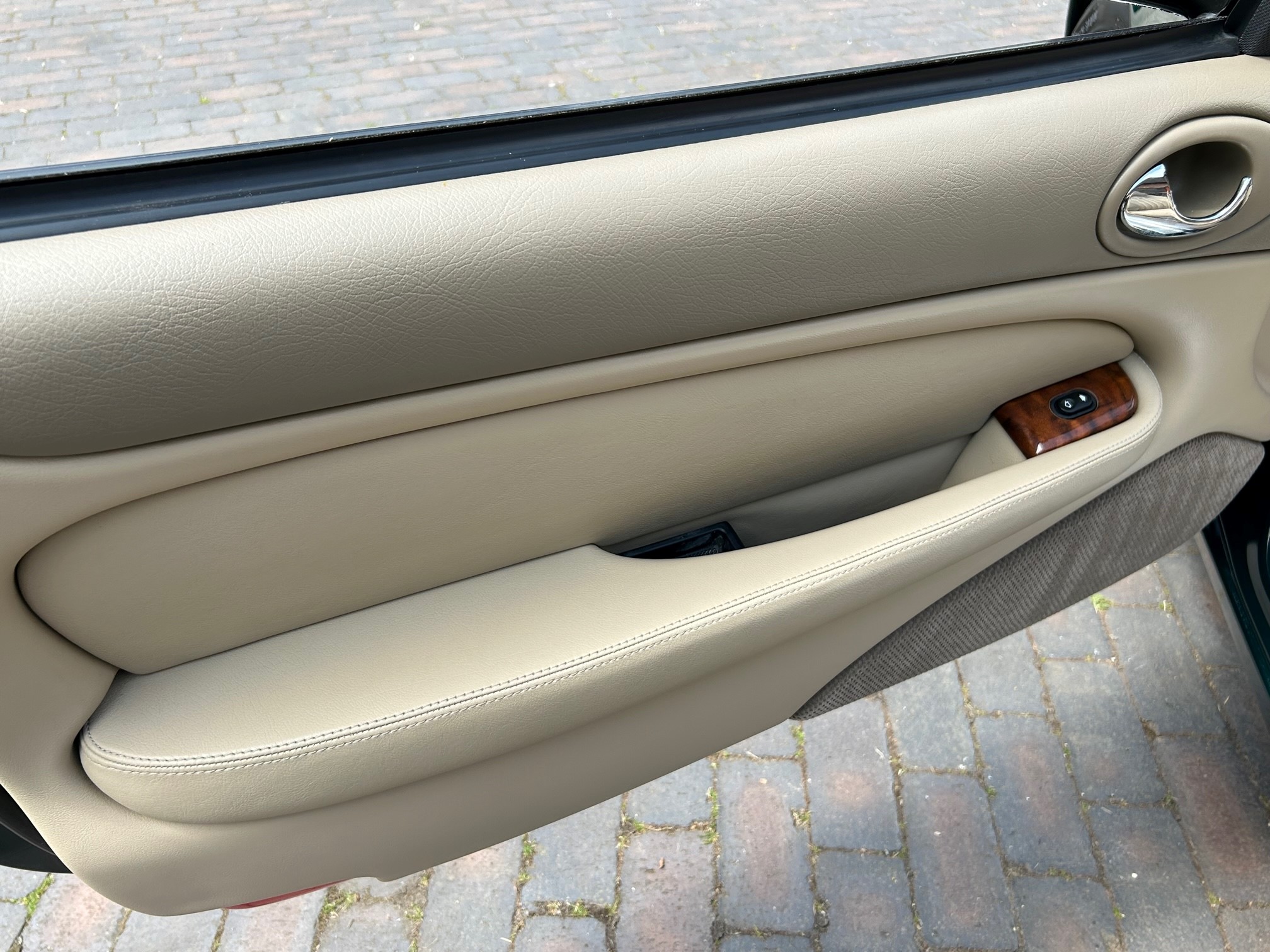 97-06 Jaguar XK8 XKR X100 Front Left Driver Side Interior Door Panel Pocket OEM