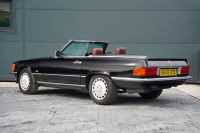 Lot 374 - 1988 Mercedes-Benz 500SL