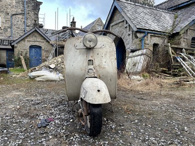 Lot 128 - 1951 Vespa Douglas Rod Model