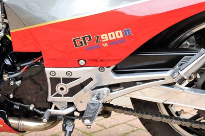 Lot 200 - 1984 Kawasaki GPZ 900R