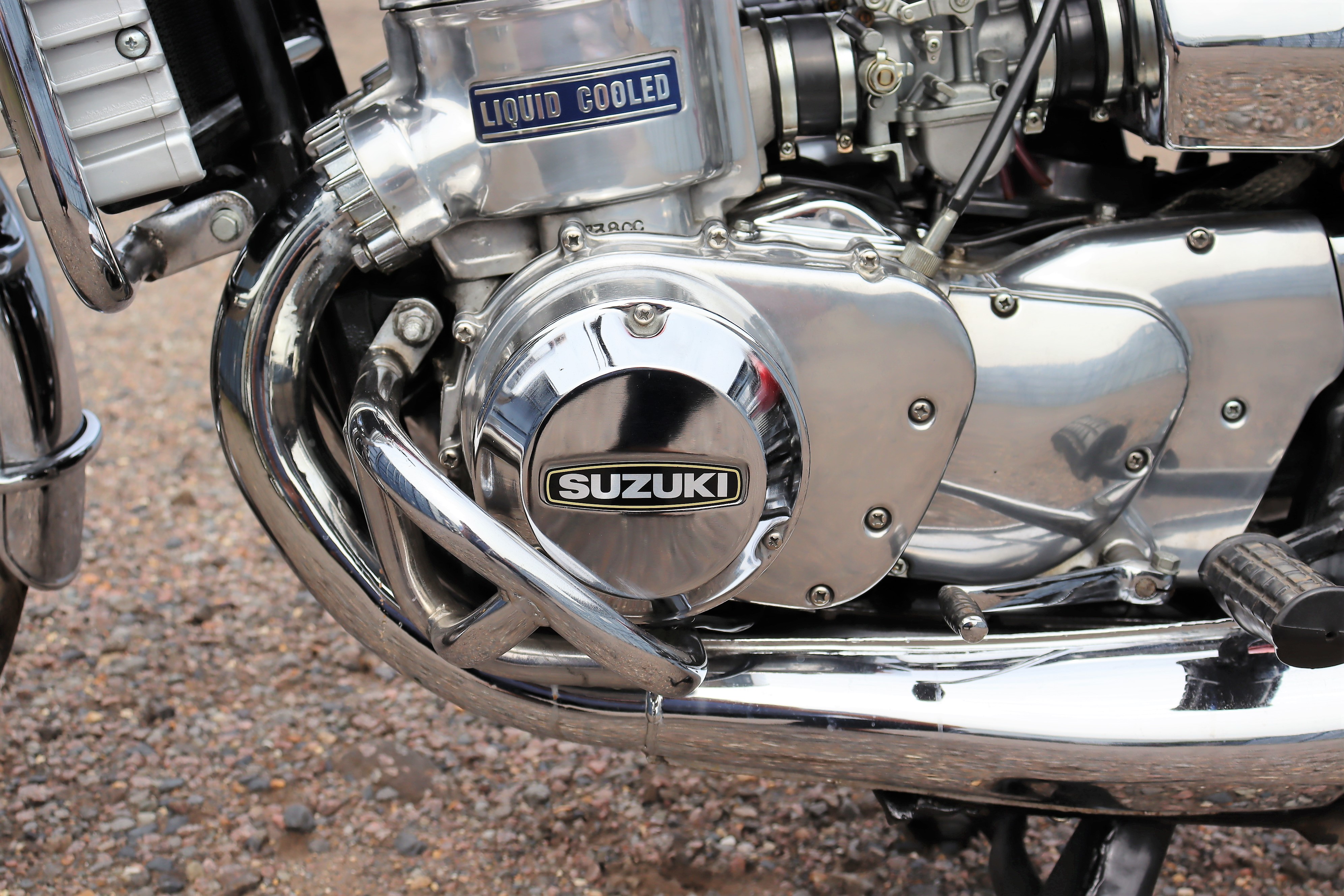 Protector Antipolvo De Eje NOS Suzuki GT750/550/380/125 – Referencia 59112-18410