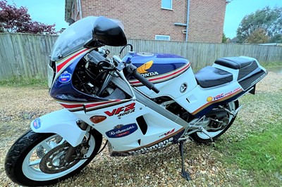 Lot 385 - 1994 Honda VFR 400R