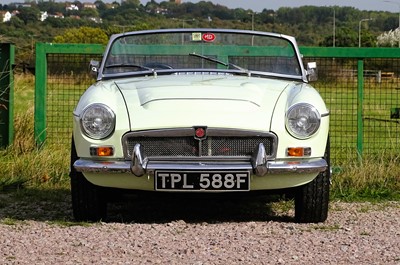 Lot 6 - 1968 MG C Roadster