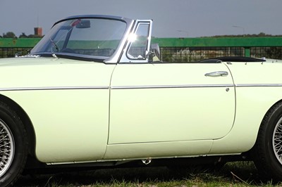 Lot 6 - 1968 MG C Roadster