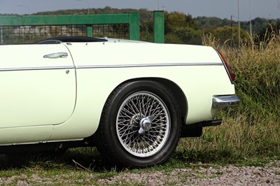 Lot 6 - 1968 MG C Roadster