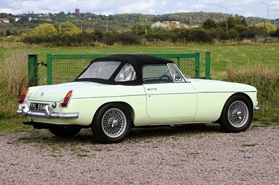 Lot 6 - 1968 MG C Roadster